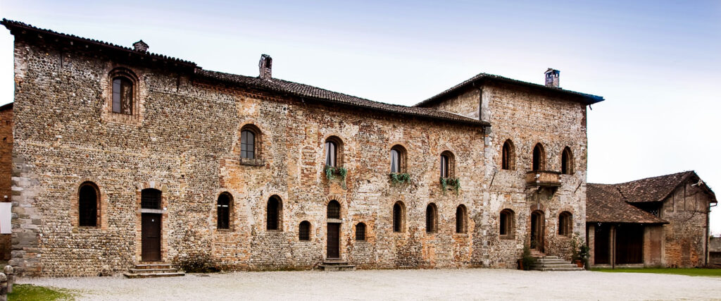 Matrimonio al Castello Borromeo di Corneliano Bertario - Ingresso della location per matrimonio e festa di nozze