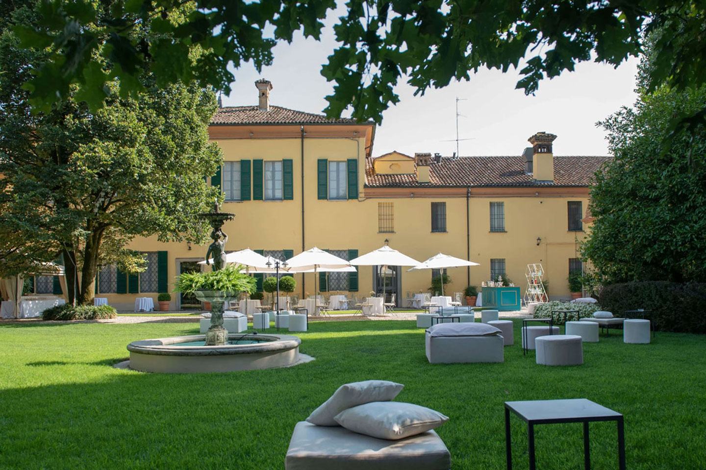 Ricevimento di nozze a Villa Toscanini, location per matrimoni a Ripalta Guerina