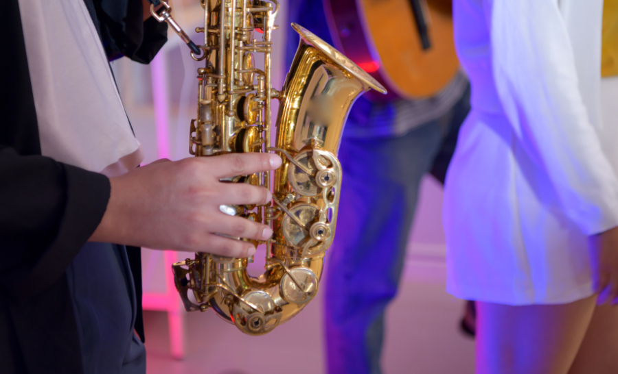dj_sax-e-violino-per-matrimoni-adj-team